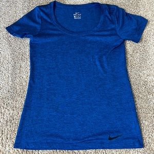 Nike Dri Fit XS Women’s short sleeve shirt